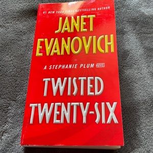 Stephanie Plum series Twisted 26 Janet Evanovich